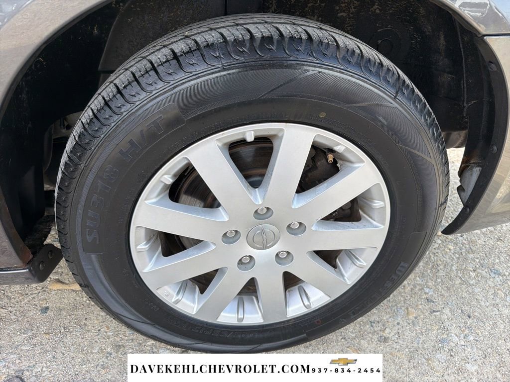 Used 2015 Chrysler Town & Country Touring image 33