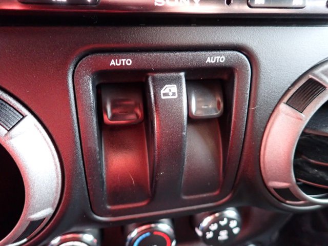 Used 2013 Jeep Wrangler Sport image 19