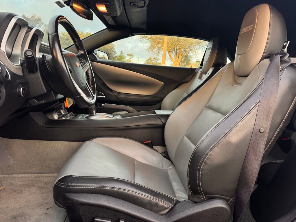 Used 2015 Chevrolet Camaro SS w/ RS Package image 11