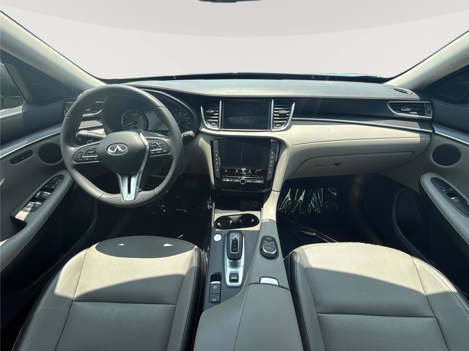 Certified 2025 INFINITI QX50 Luxe AWD/4WD image 13