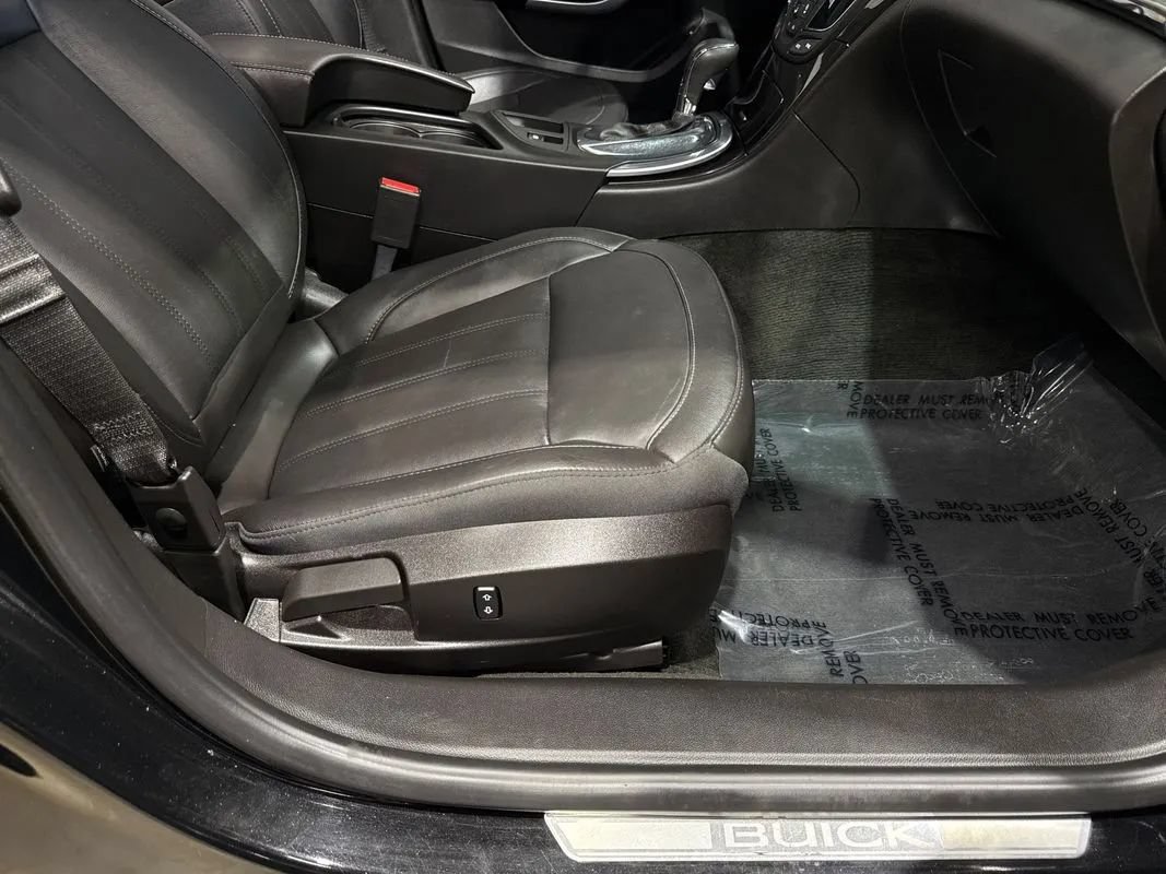 Used 2017 Buick Regal Sport Touring FWD image 94