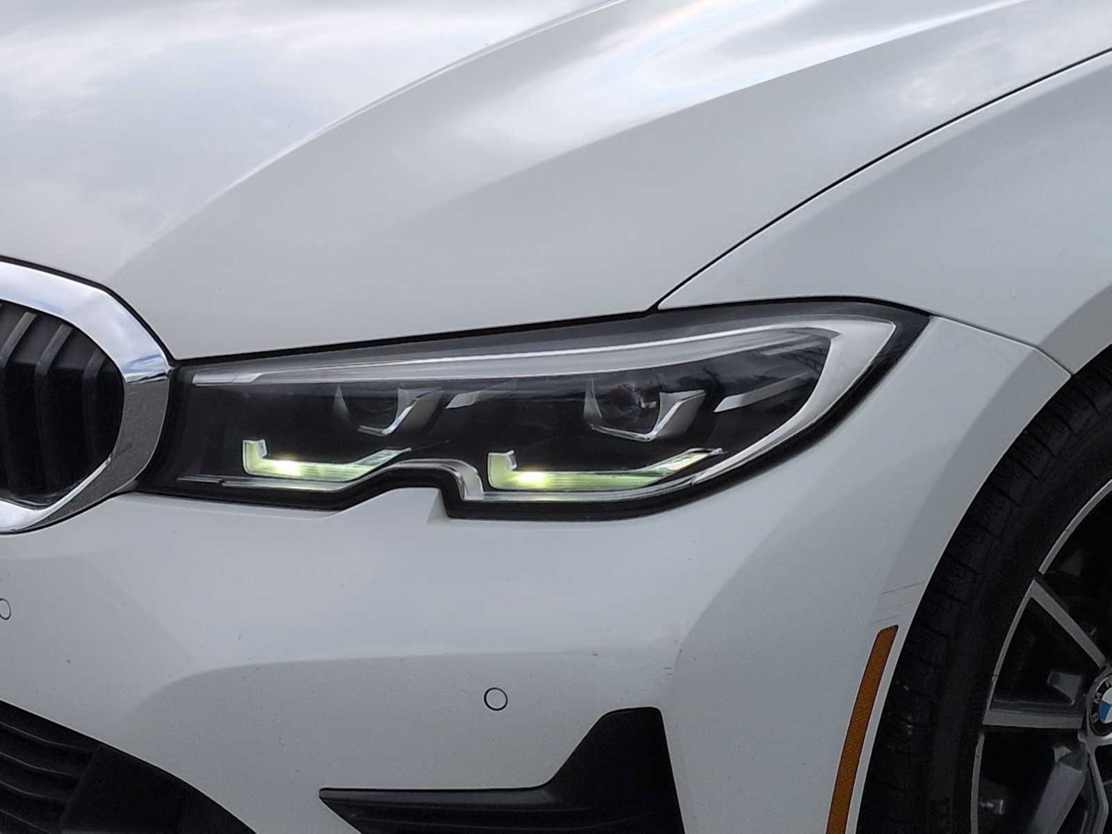Used 2019 BMW 330i Sedan w/ Convenience Package RWD image 11