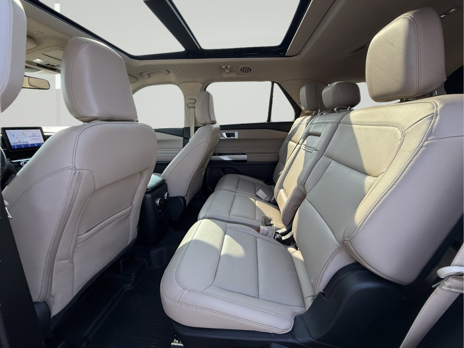 Used 2021 Ford Explorer Limited w/ Hybrid Equipment Group 310A image 8