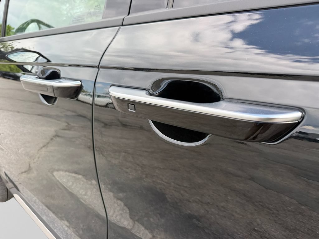 New 2027 Kia Carnival SX FWD image 29