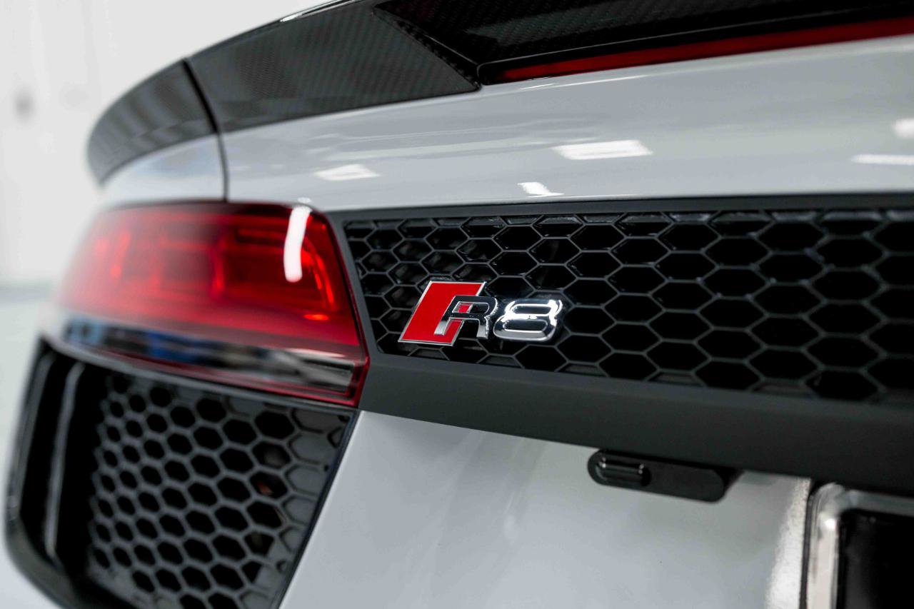 Used 2018 Audi R8 V10 plus image 25