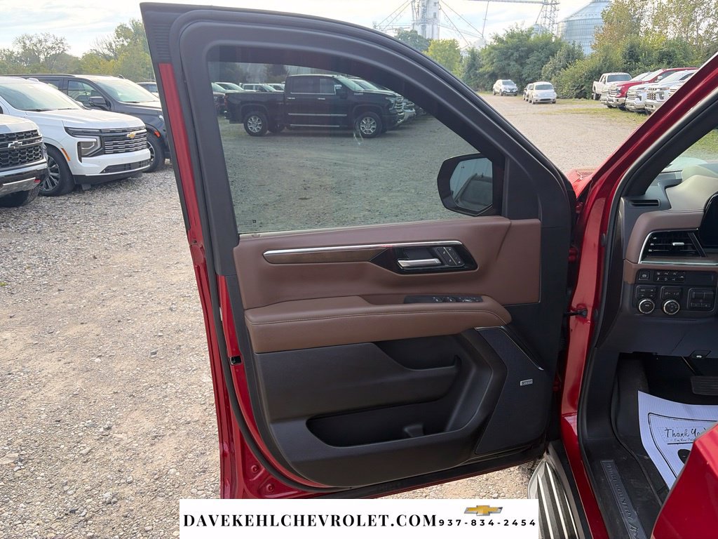 Used 2026 Chevrolet Suburban High Country w/ Sun And Tow Package AWD/4WD image 22