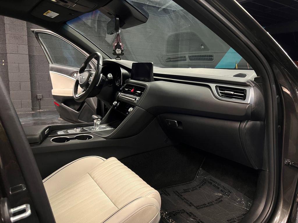 Used 2024 Genesis G70 2.5T w/ Sport Prestige Package RWD image 4