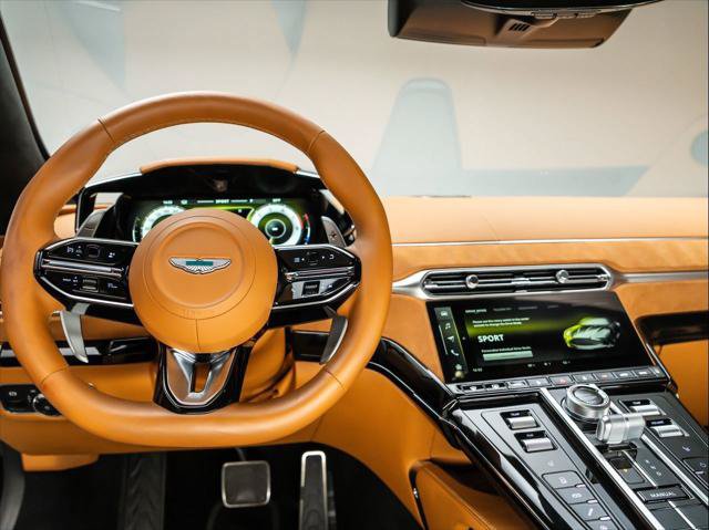 Used 2025 Aston Martin V8 Vantage Coupe RWD image 10