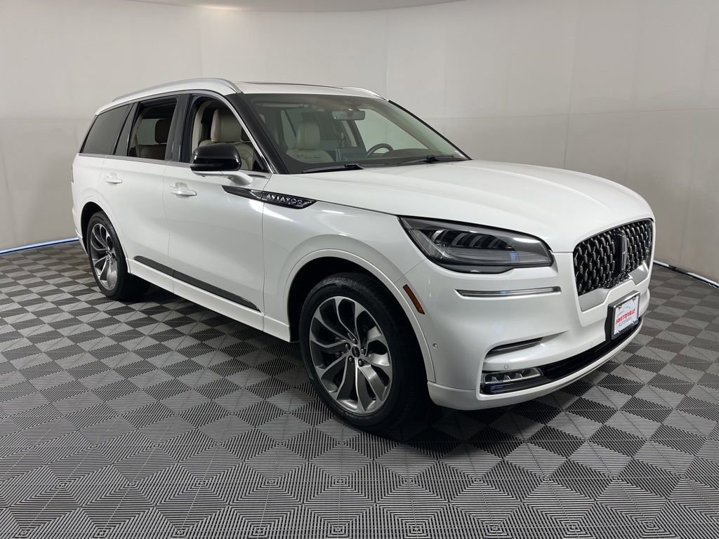 Used 2021 Lincoln Aviator Grand Touring w/ Elements Package Plus image 17