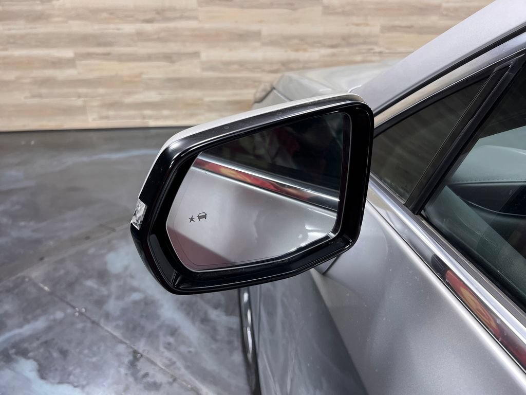 Used 2021 Cadillac XT4 Premium Luxury AWD/4WD image 31
