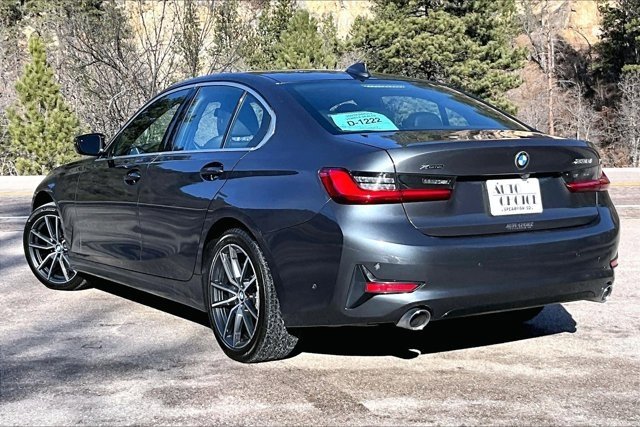Used 2019 BMW 330i xDrive Sedan w/ Convenience Package image 4
