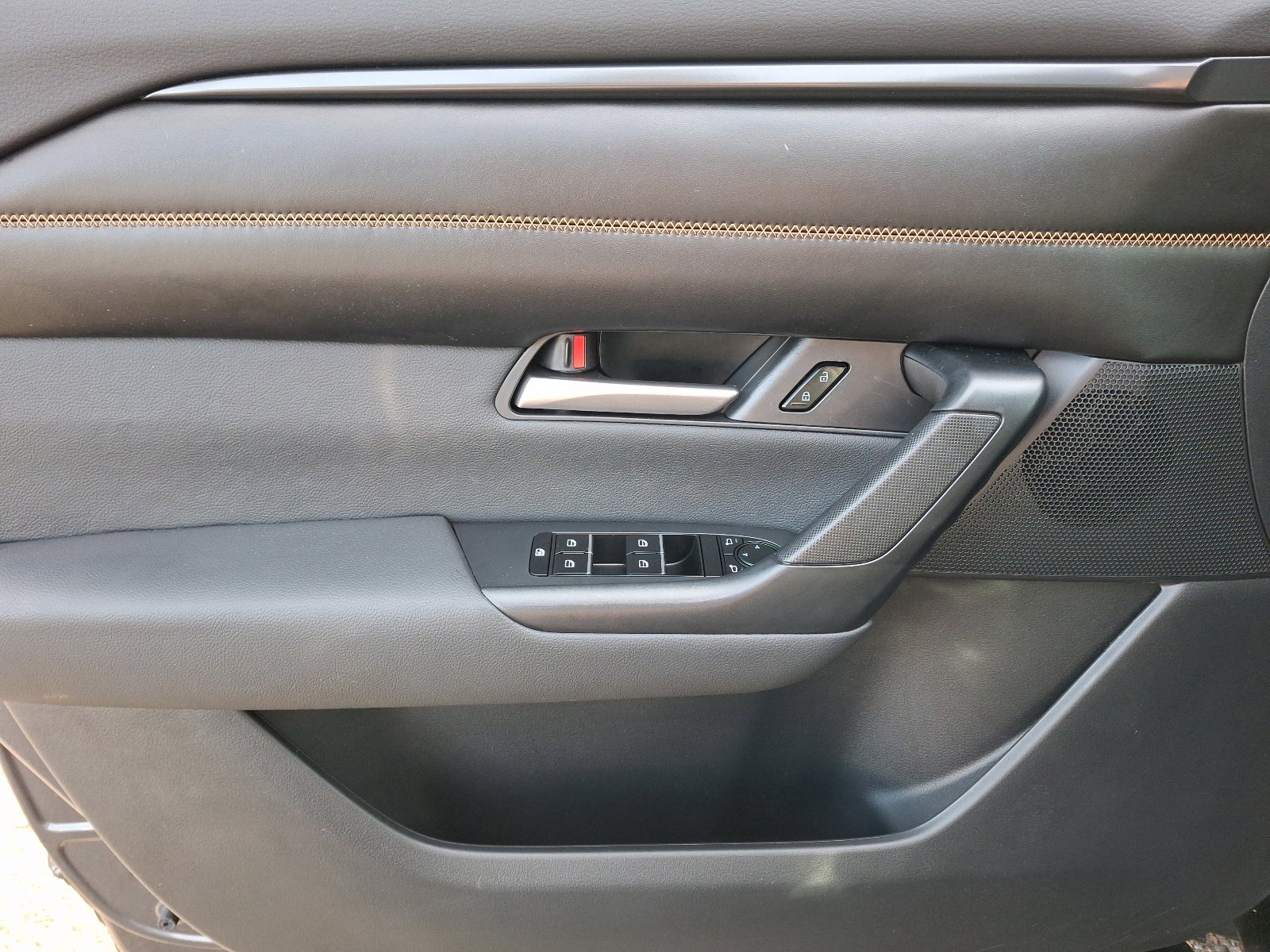 Certified 2025 MAZDA CX-50 AWD 2.5 Hybrid w/ Cargo Package image 12