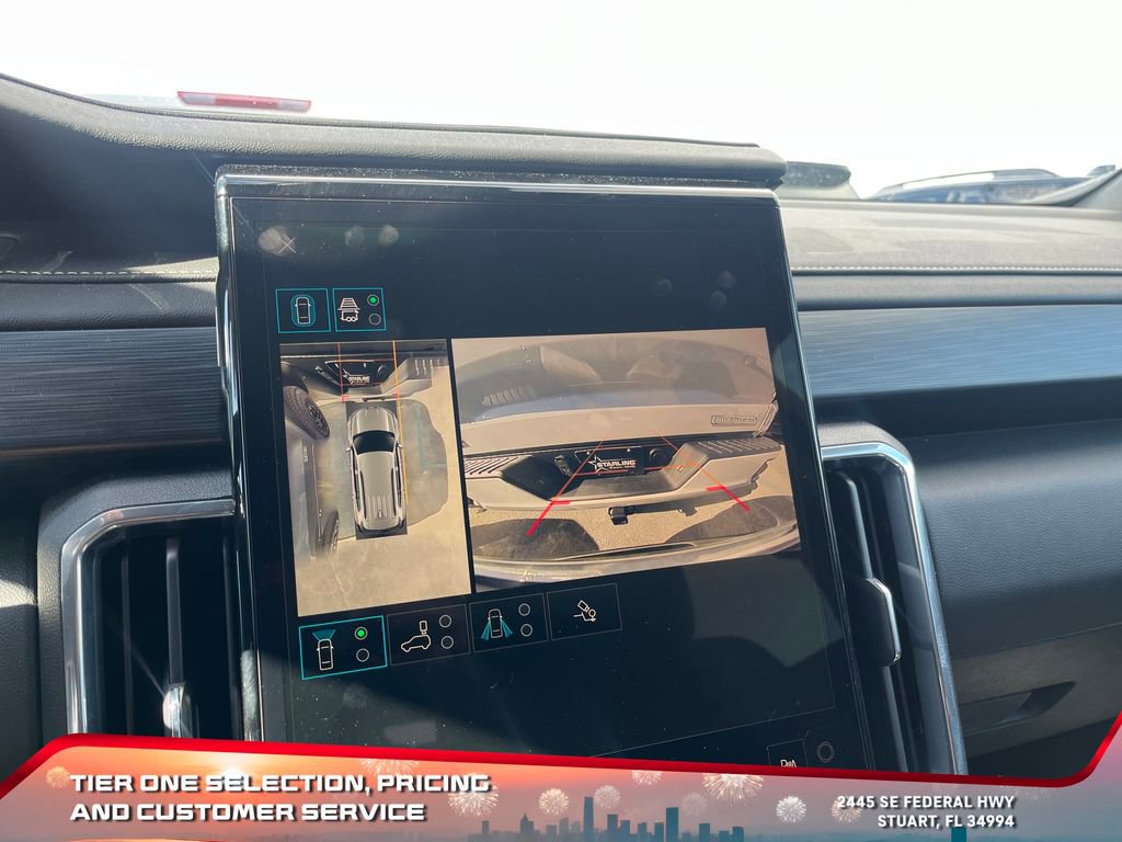 Used 2025 GMC Acadia Elevation image 31