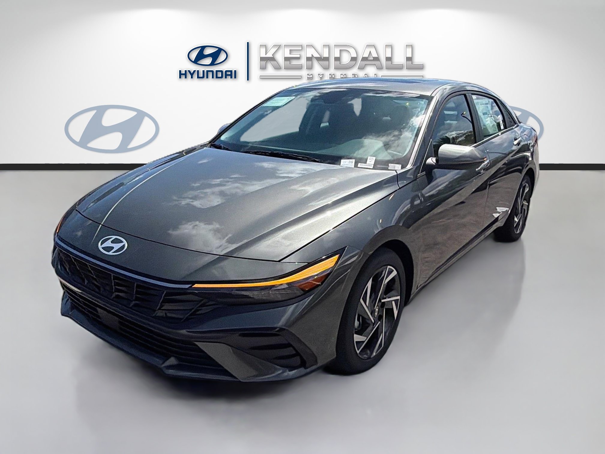 New 2026 Hyundai Elantra Limited FWD image 3