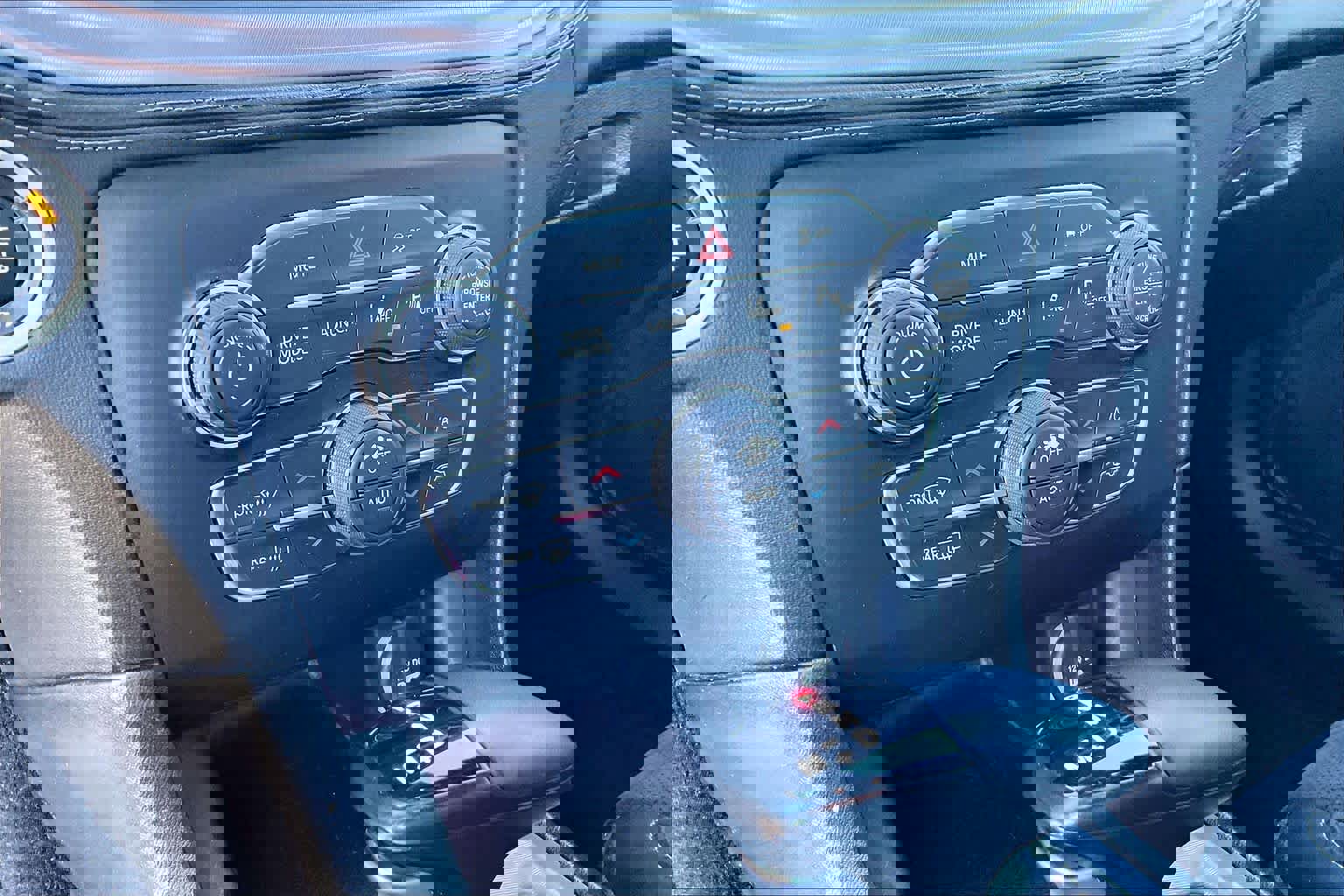 Used 2023 Dodge Charger Scat Pack image 33