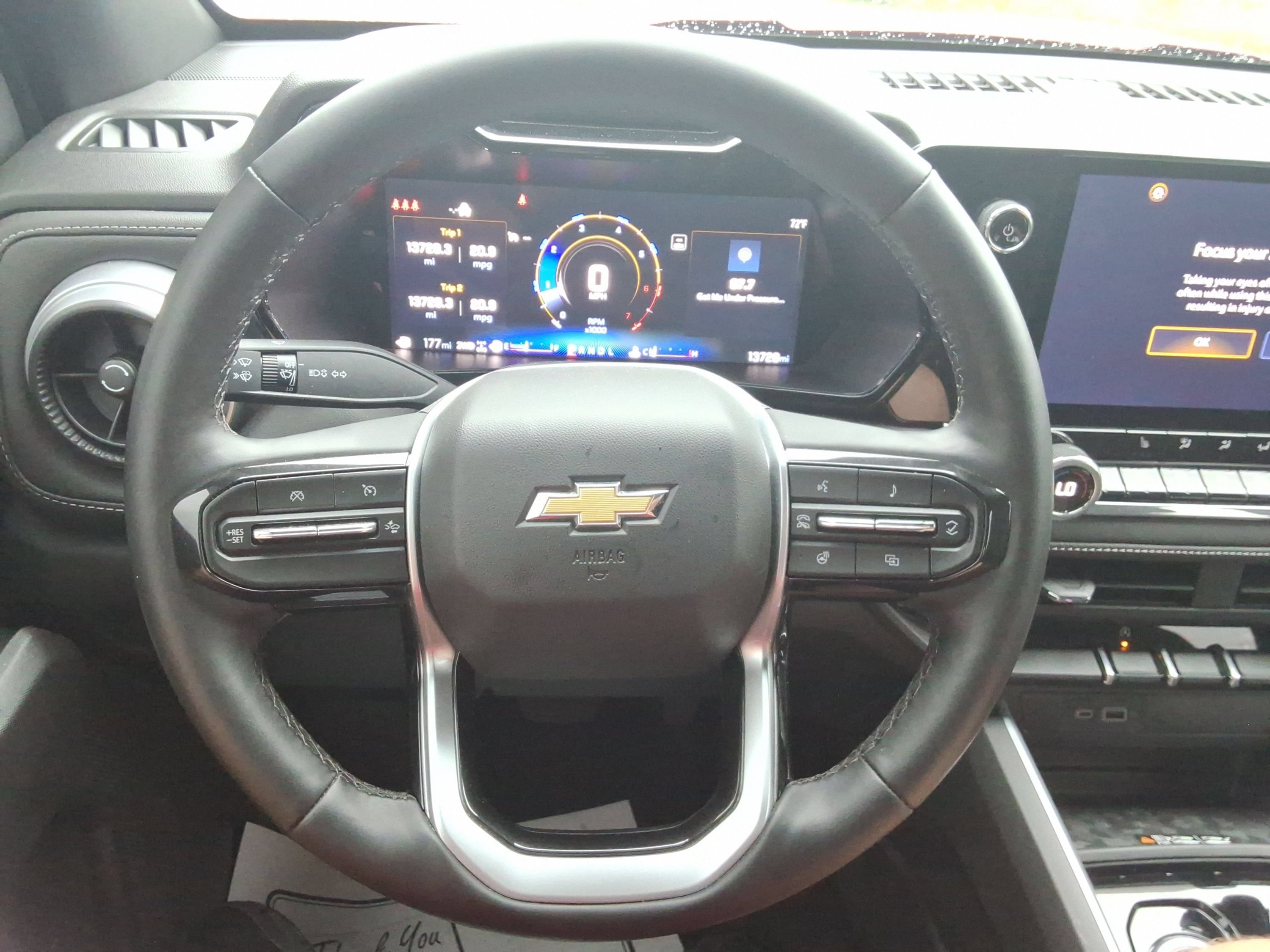 Used 2025 Chevrolet Colorado LT w/ LT Convenience Package AWD/4WD image 11