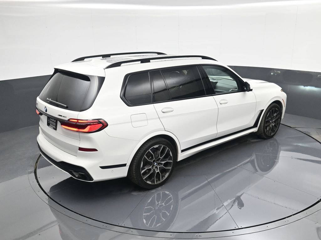 Used 2024 BMW X7 xDrive40i w/ Executive Package image 21