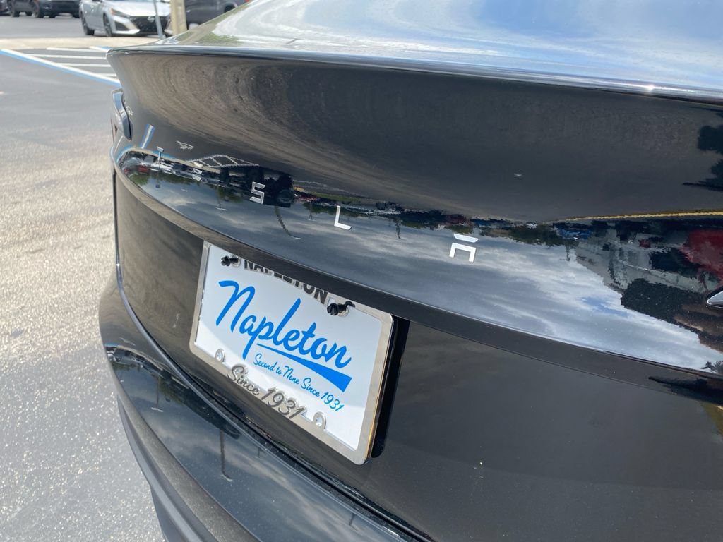 Used 2024 Tesla Model 3 Long Range RWD image 11