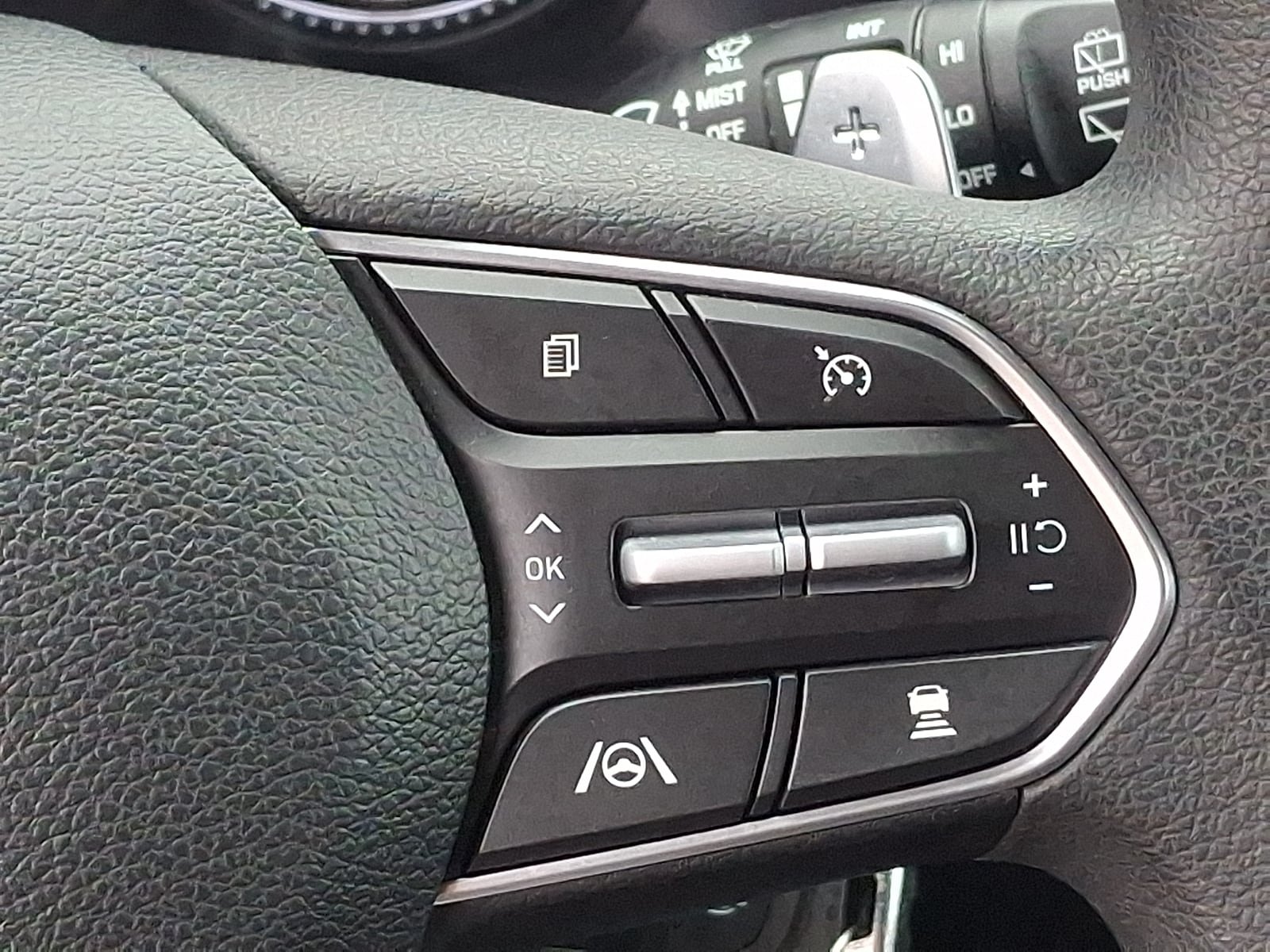 Certified 2023 Hyundai Santa Fe SE AWD/4WD image 22