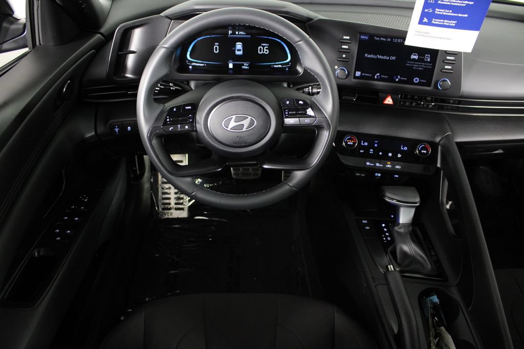 Certified 2026 Hyundai Elantra Sport FWD image 8