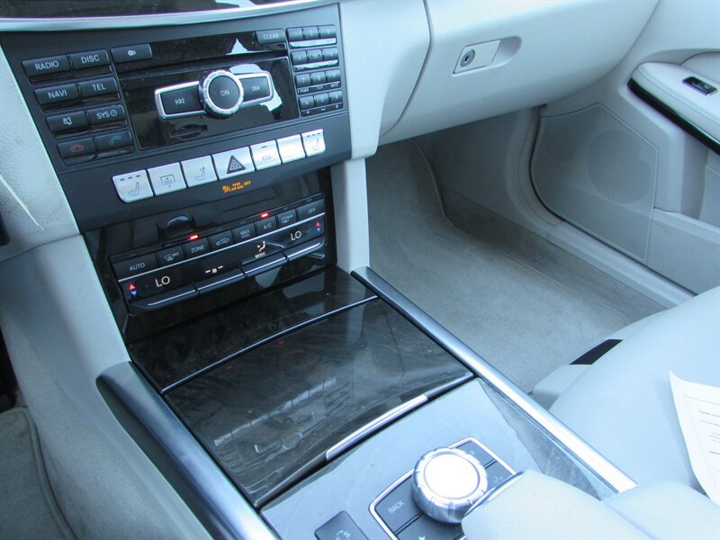 Used 2014 Mercedes-Benz E 350 Sedan image 15