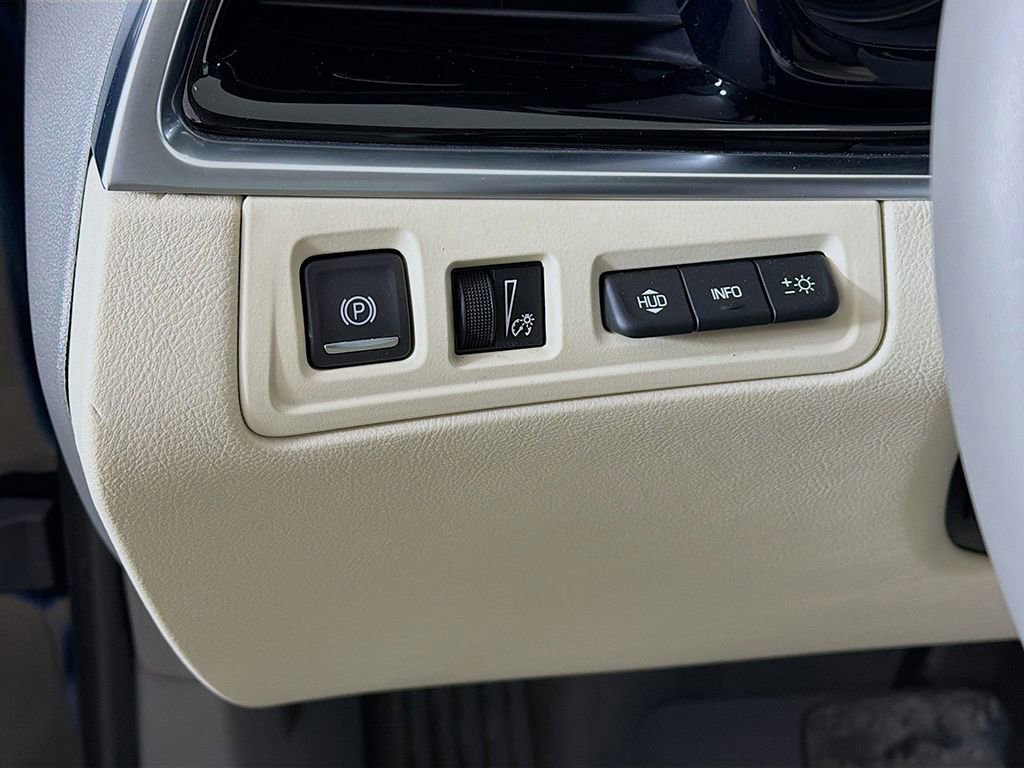 Used 2024 Cadillac XT6 Premium Luxury w/ Technology Package image 36