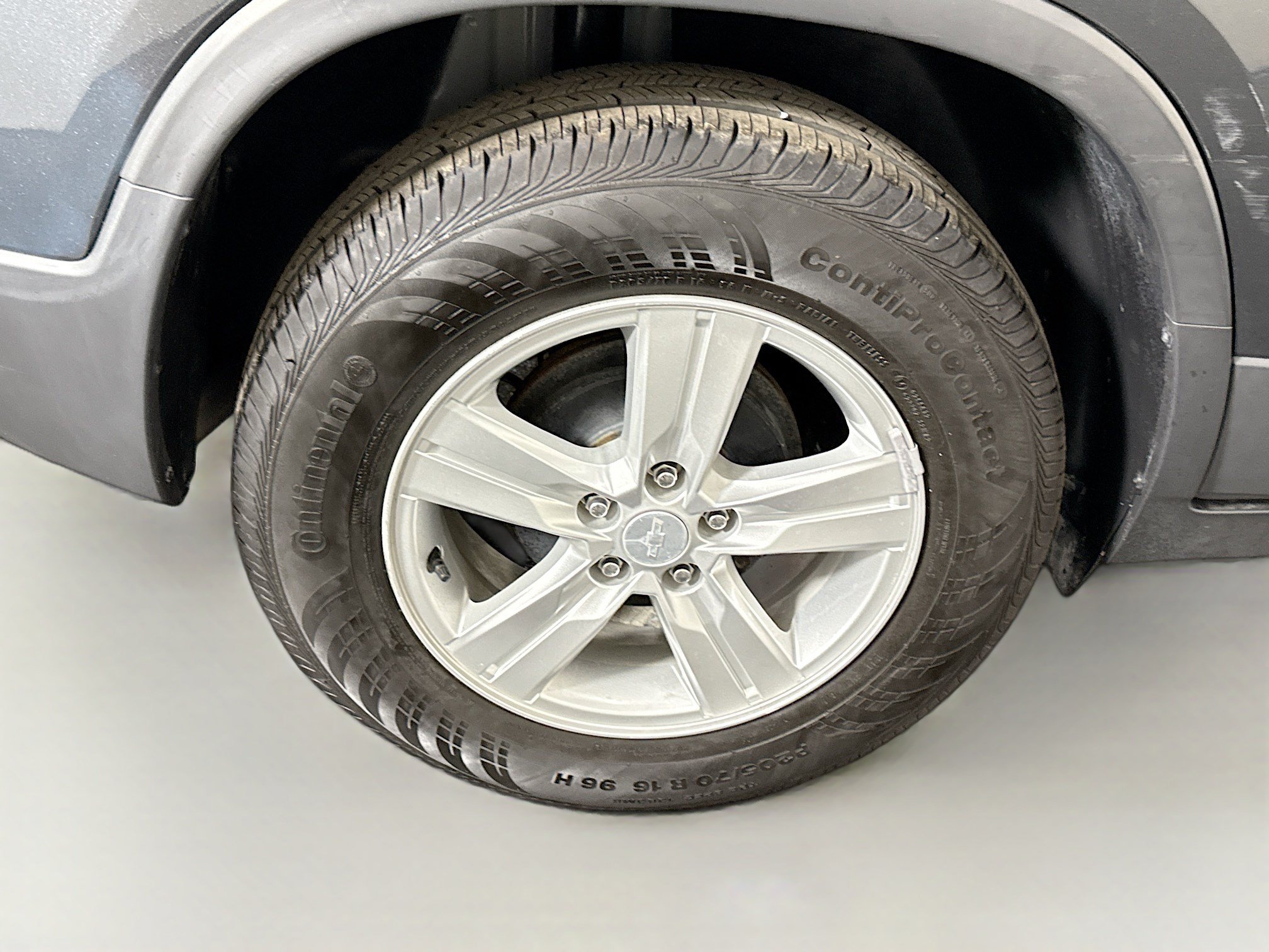 Used 2020 Chevrolet Trax LS w/ Tint and Cruise Package FWD image 32