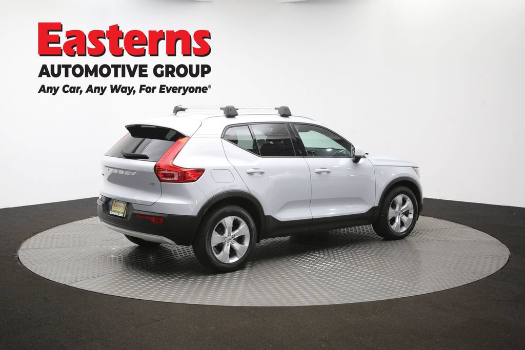 Used 2021 Volvo XC40 T4 Momentum FWD image 40