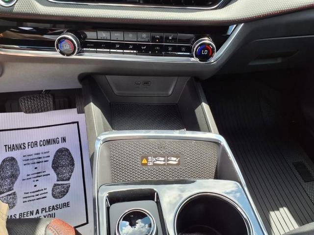 New 2026 Chevrolet Equinox RS w/ LPO, Floor Liner Package image 24