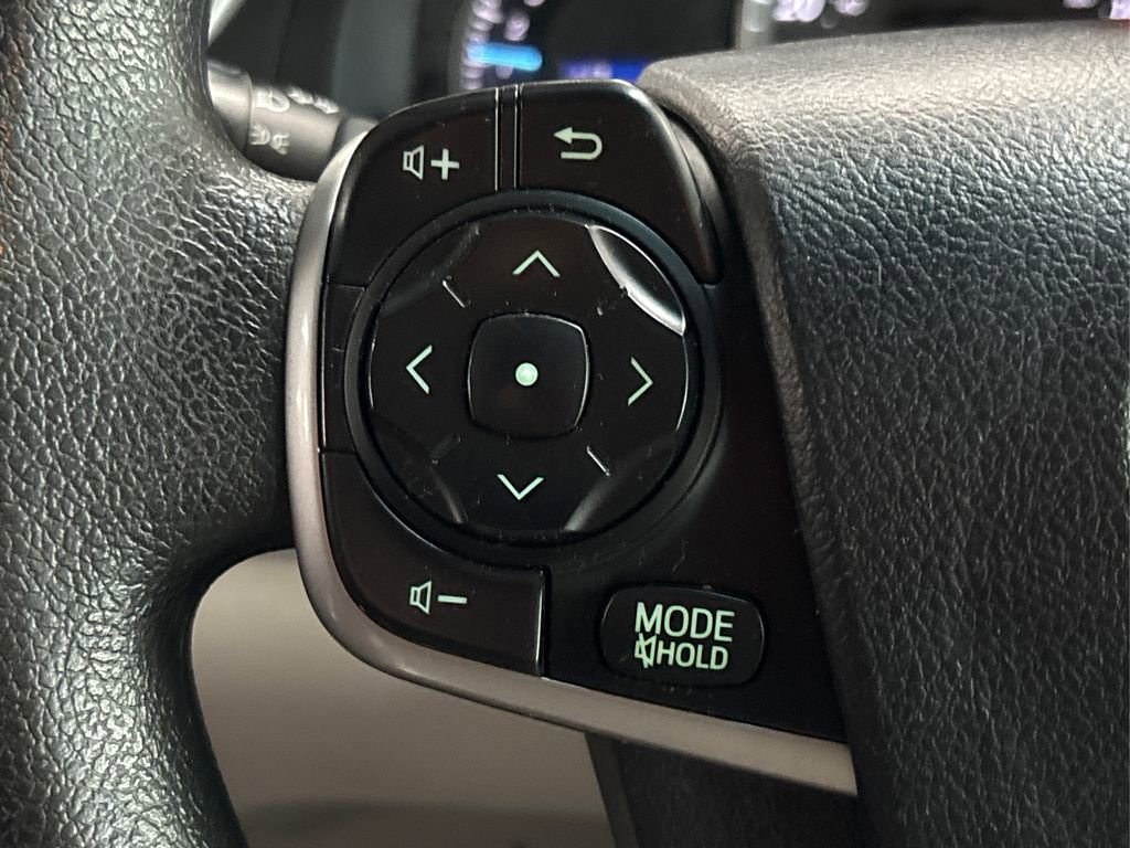 Used 2014 Toyota Camry LE image 26