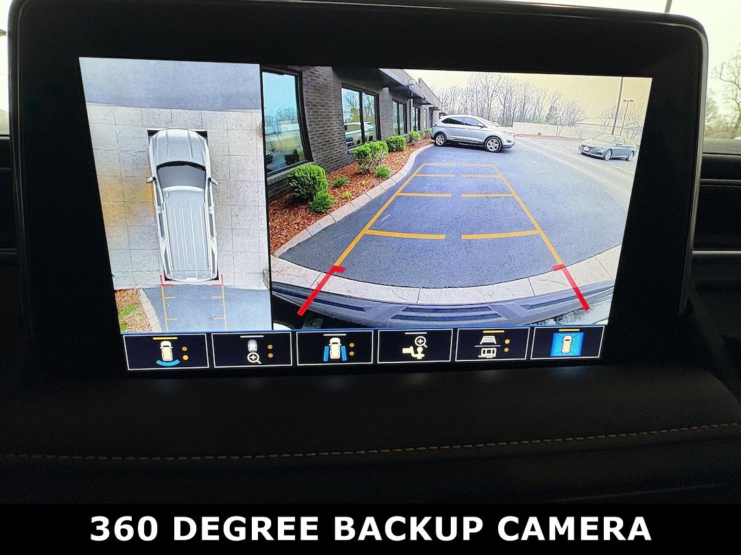 Used 2021 GMC Yukon XL SLT w/ SLT Luxury Plus Package image 18