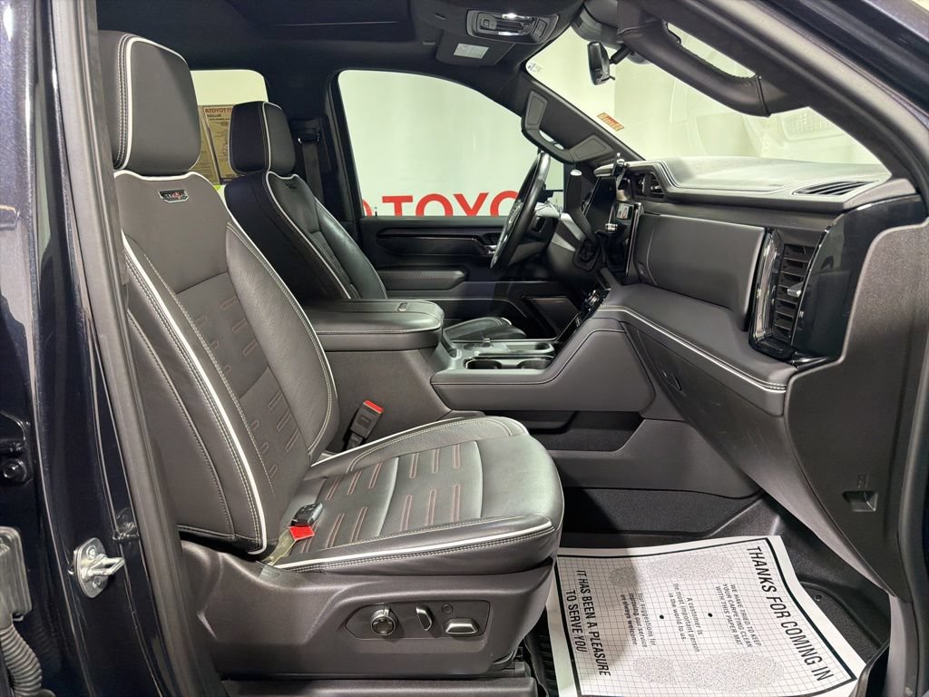 Used 2025 GMC Sierra 2500 AT4X AWD/4WD image 11