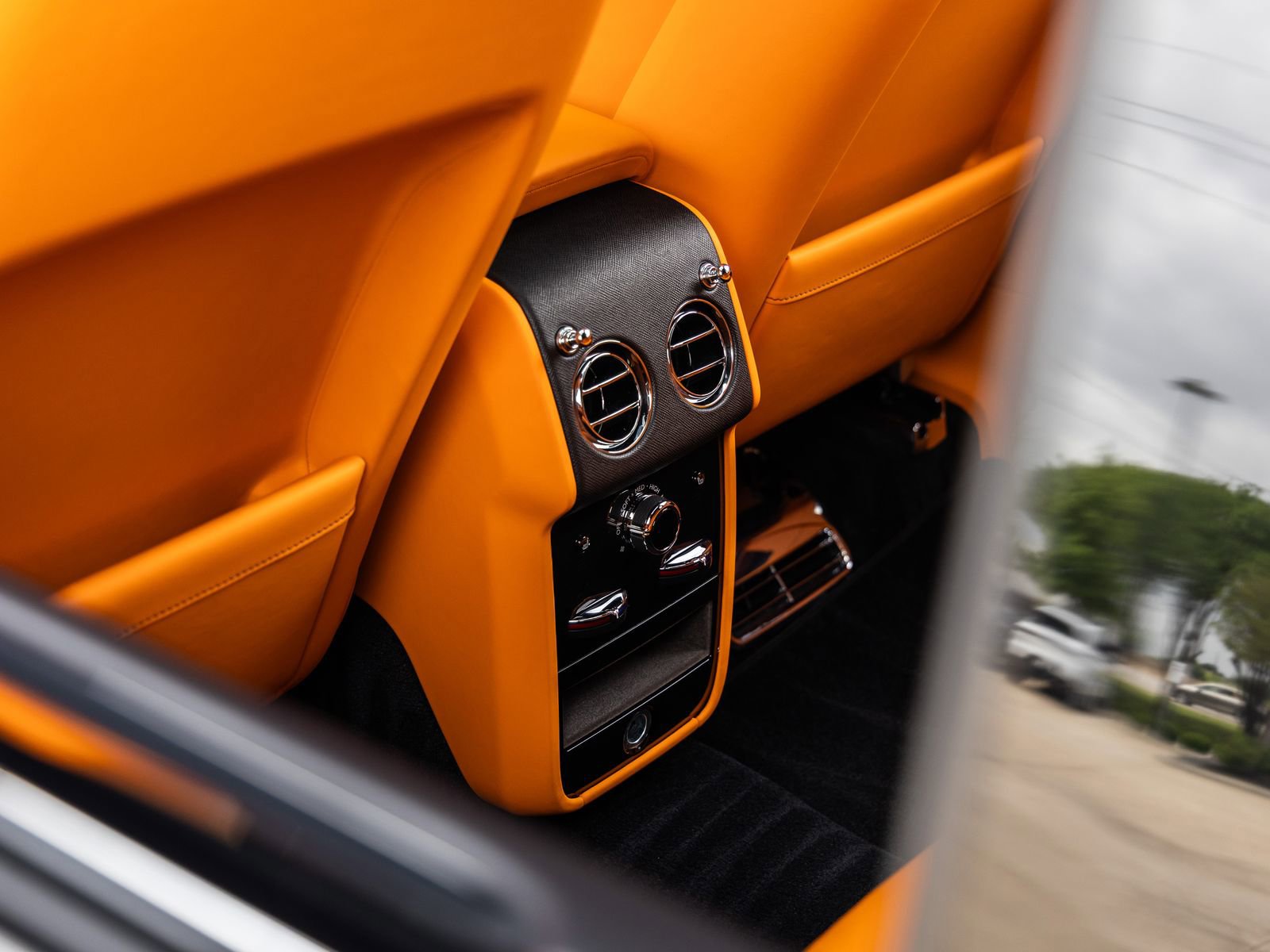 Certified 2023 Rolls-Royce Cullinan Black Badge image 45