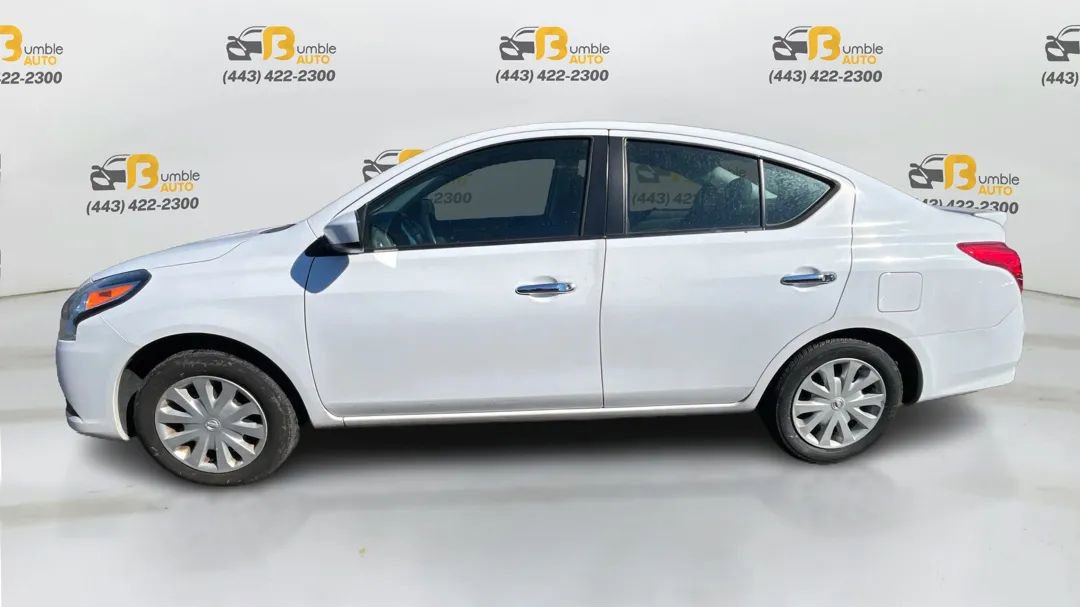 Used 2019 Nissan Versa SV image 8