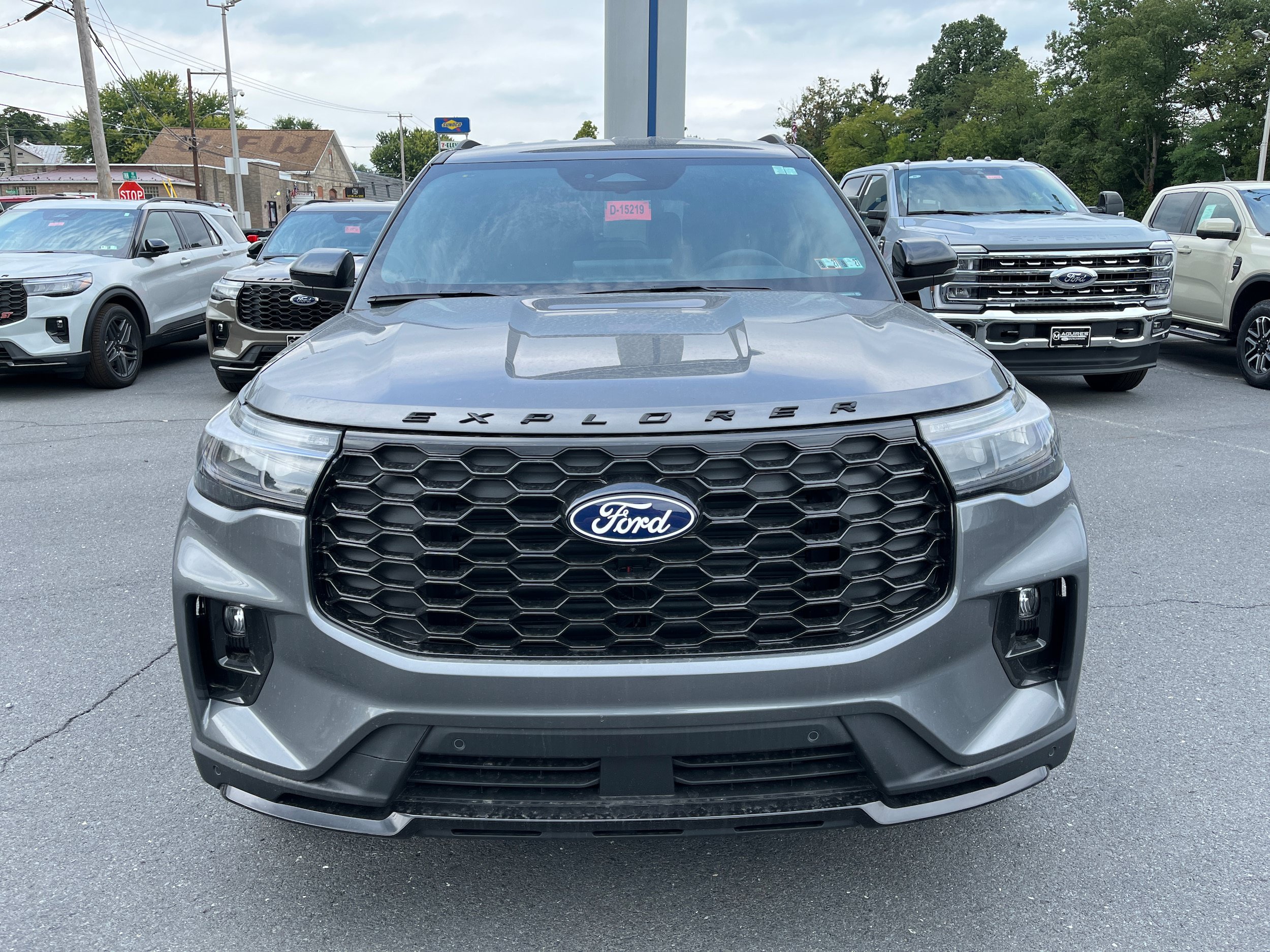 New 2027 Ford Explorer ST-Line AWD/4WD image 3