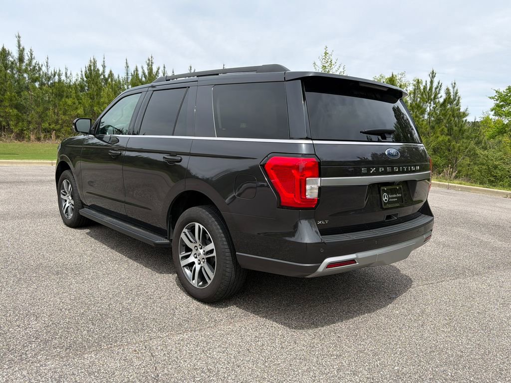 Used 2024 Ford Expedition XLT image 17