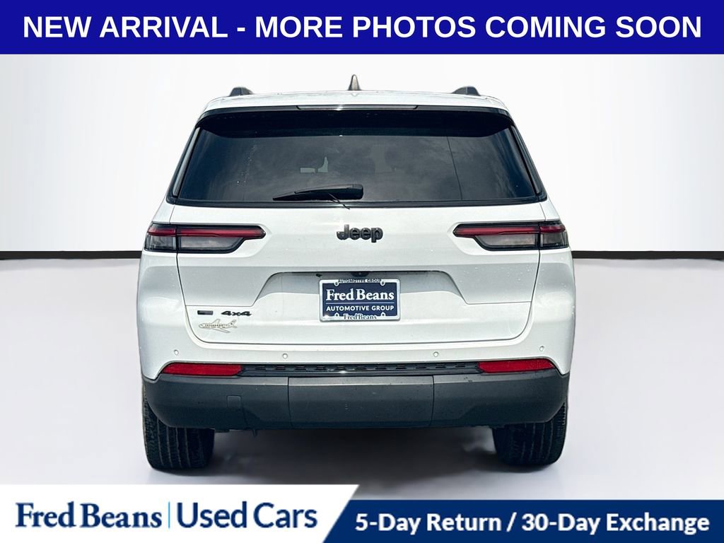 Used 2022 Jeep Grand Cherokee L Laredo image 7