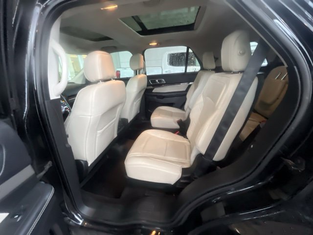 Used 2017 Ford Explorer Platinum AWD/4WD image 9