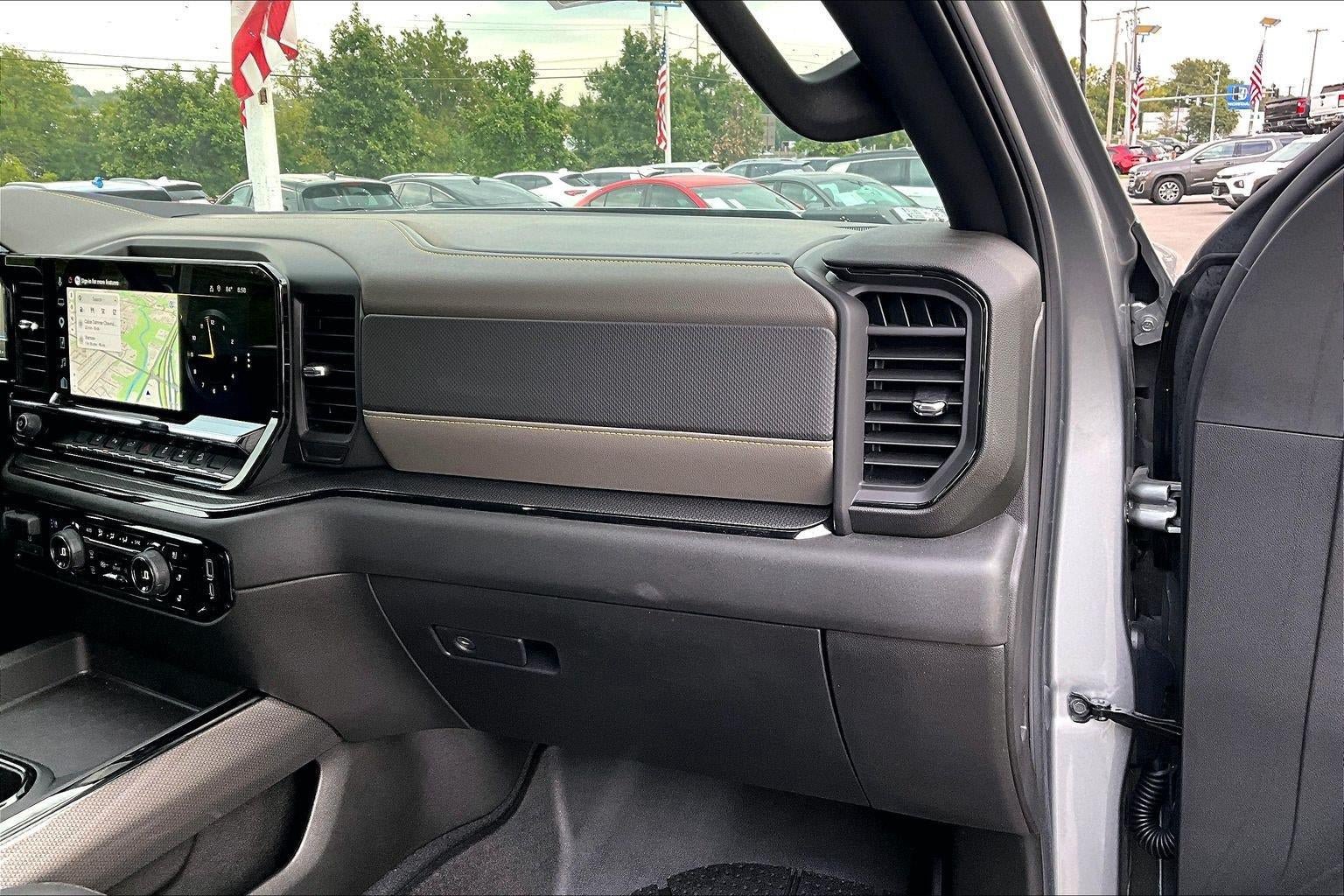 Used 2025 Chevrolet Silverado 2500 ZR2 AWD/4WD image 15