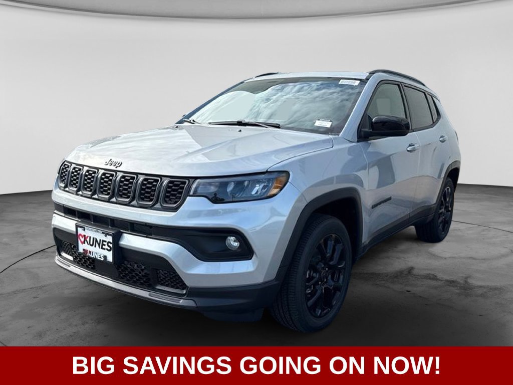 New 2026 Jeep Compass Latitude w/ Sun and Sound Group AWD/4WD image 4