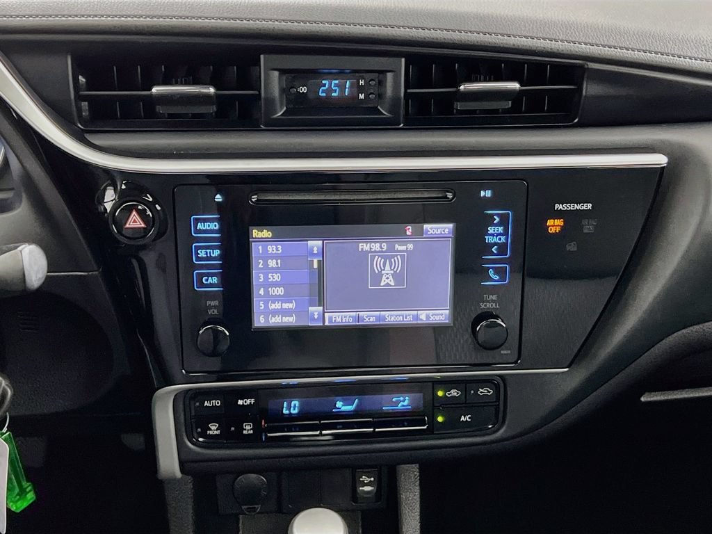 Used 2017 Toyota Corolla LE FWD image 16