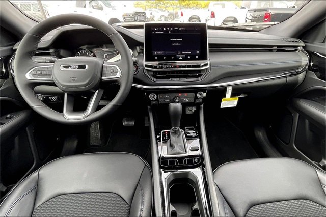 New 2026 Jeep Compass Latitude image 5