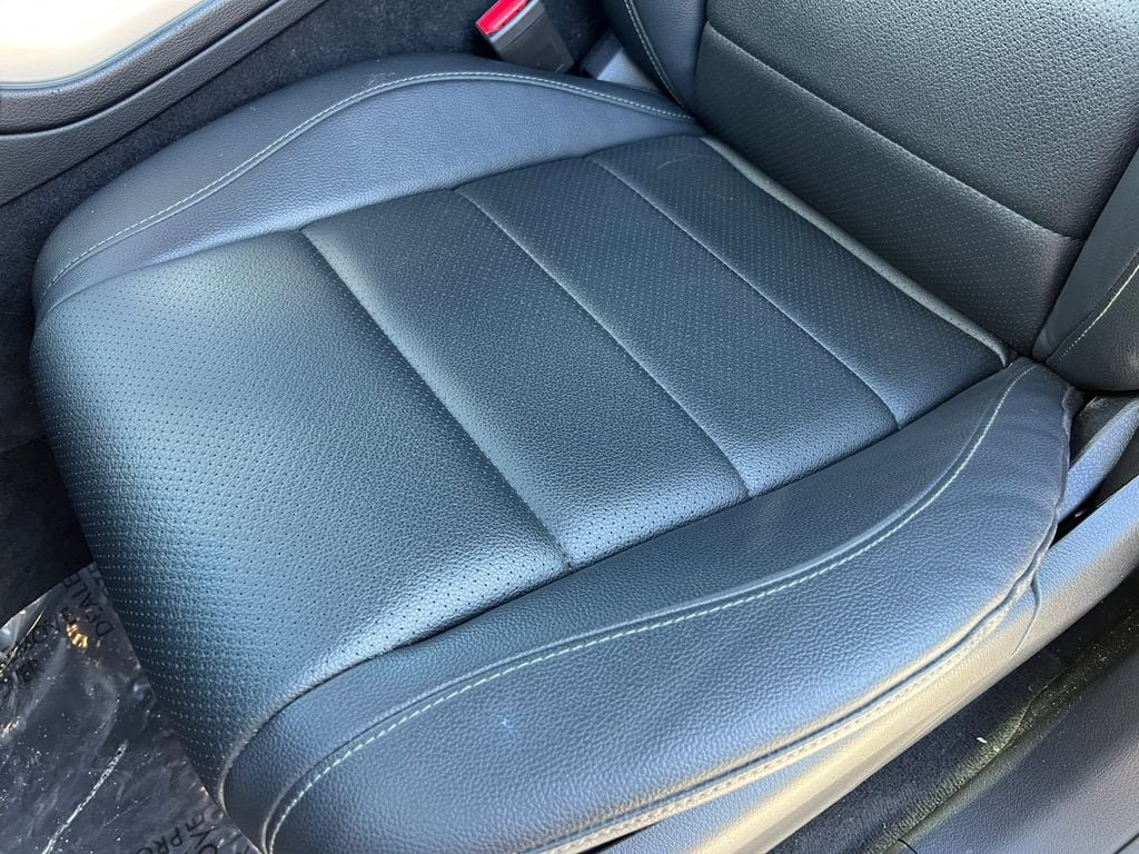 Used 2022 Mercedes-Benz GLE 350 4MATIC w/ Premium Package image 12