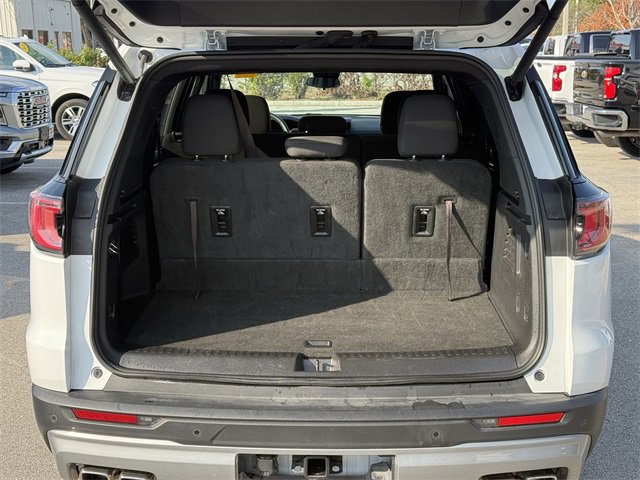 Used 2025 GMC Acadia Elevation image 13