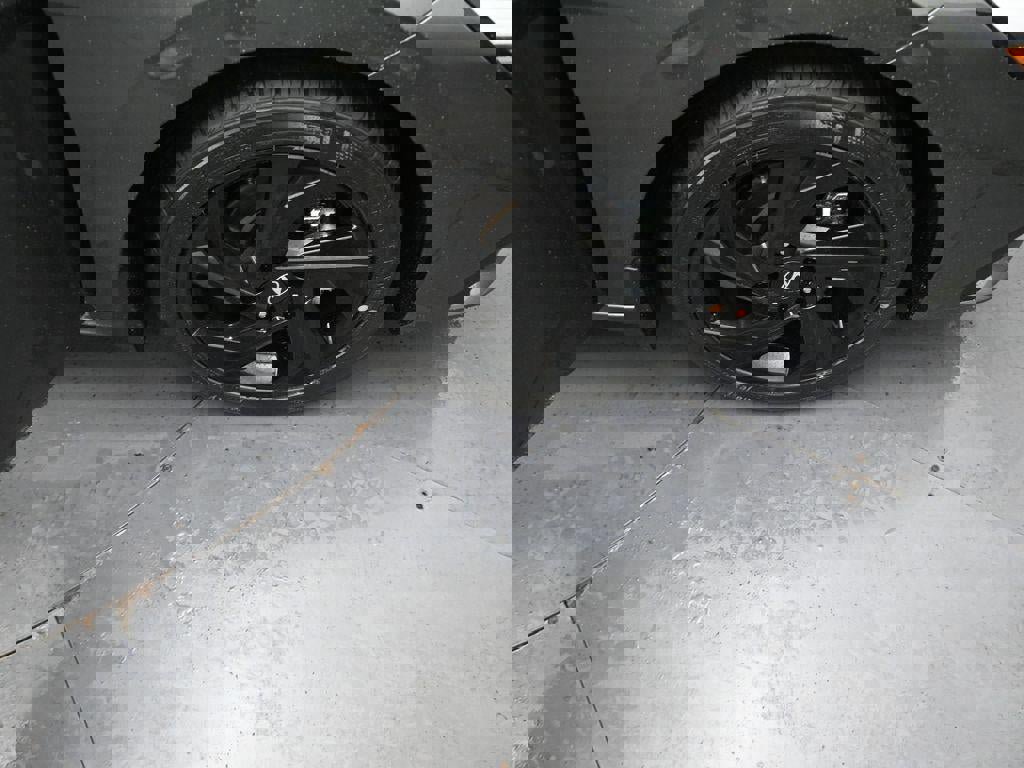 New 2026 Hyundai Elantra Sport image 30