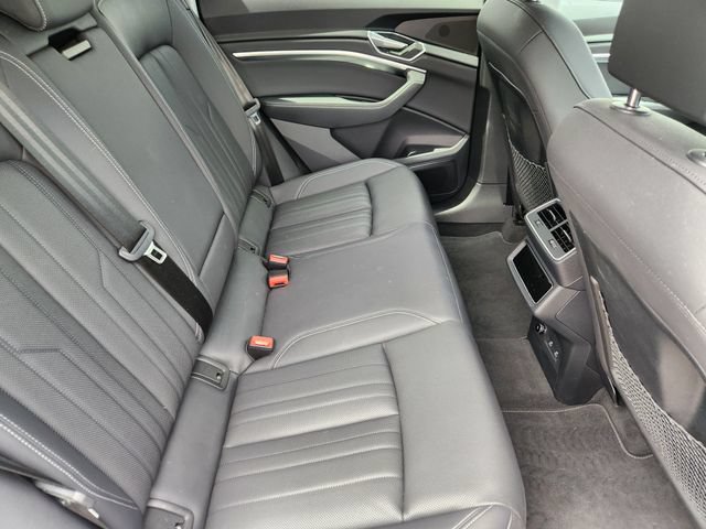 Used 2022 Audi e-tron Premium Plus AWD/4WD image 22
