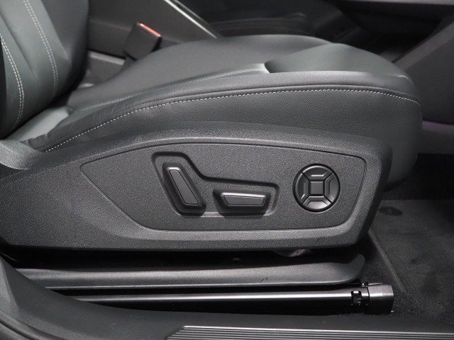 Used 2023 Audi Q4 e-tron Premium Plus w/ Premium Plus RWD image 61