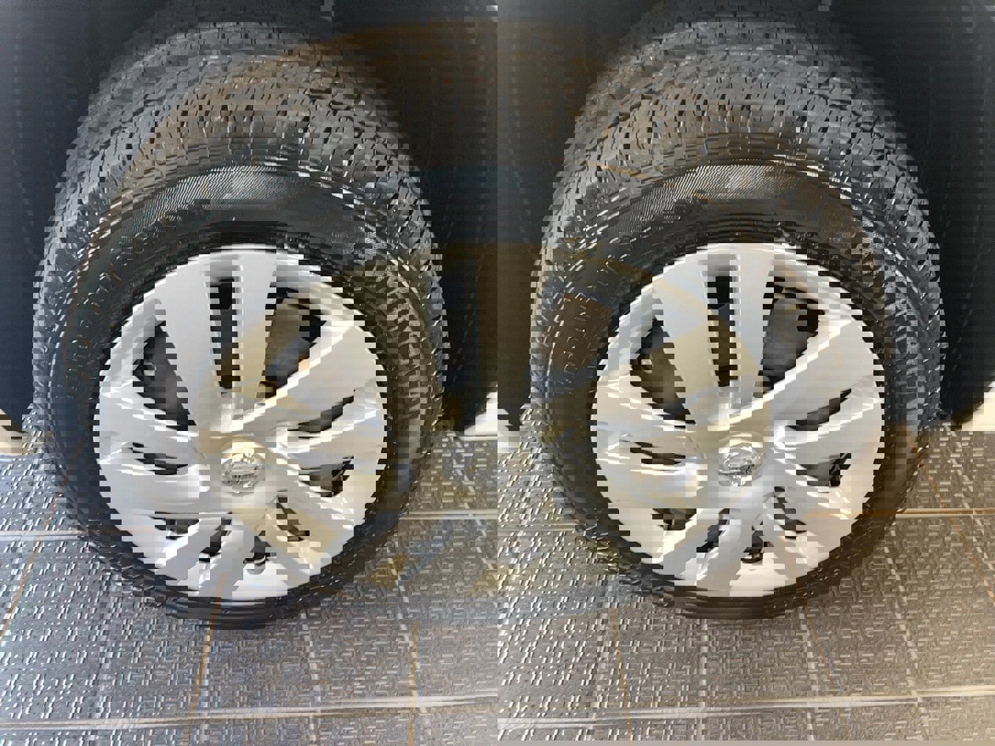 Used 2021 Nissan NV200 SV w/ Sliding Door Glass Package image 5