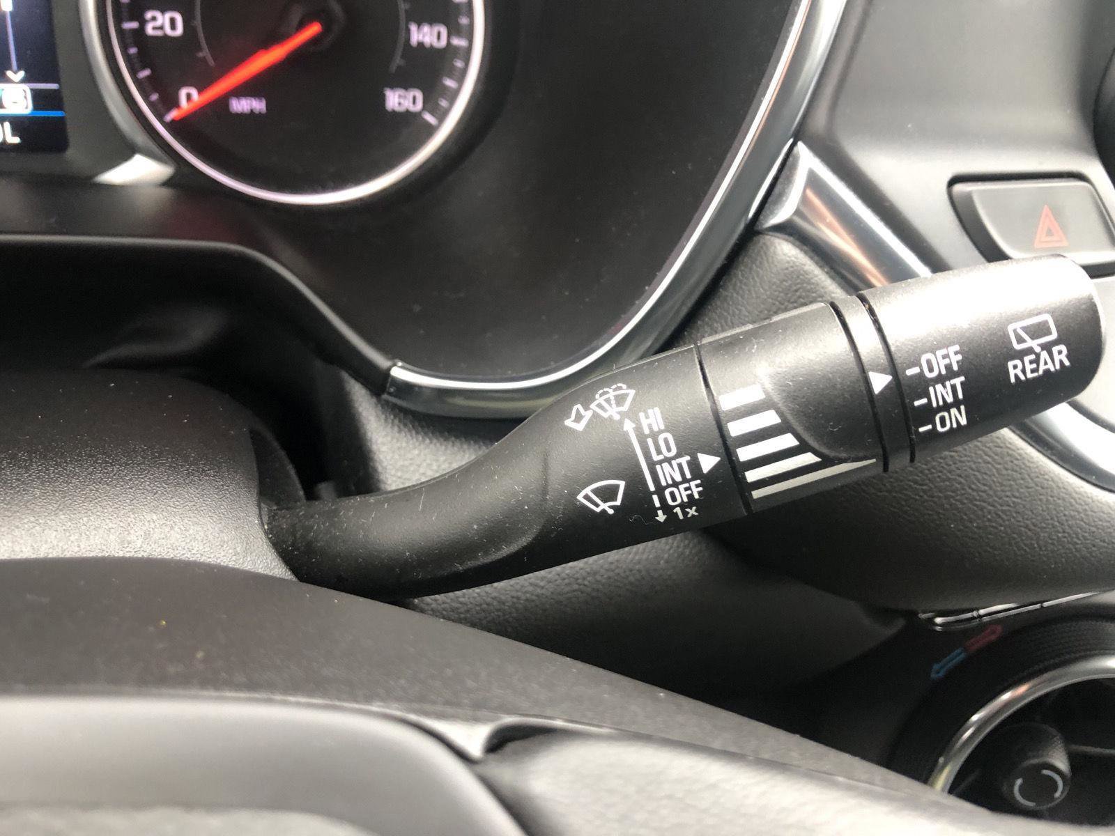 Used 2019 Chevrolet Blazer LT FWD image 25