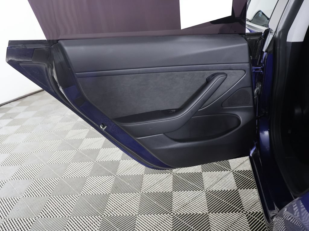 Used 2021 Tesla Model 3 Standard Range Plus RWD image 28